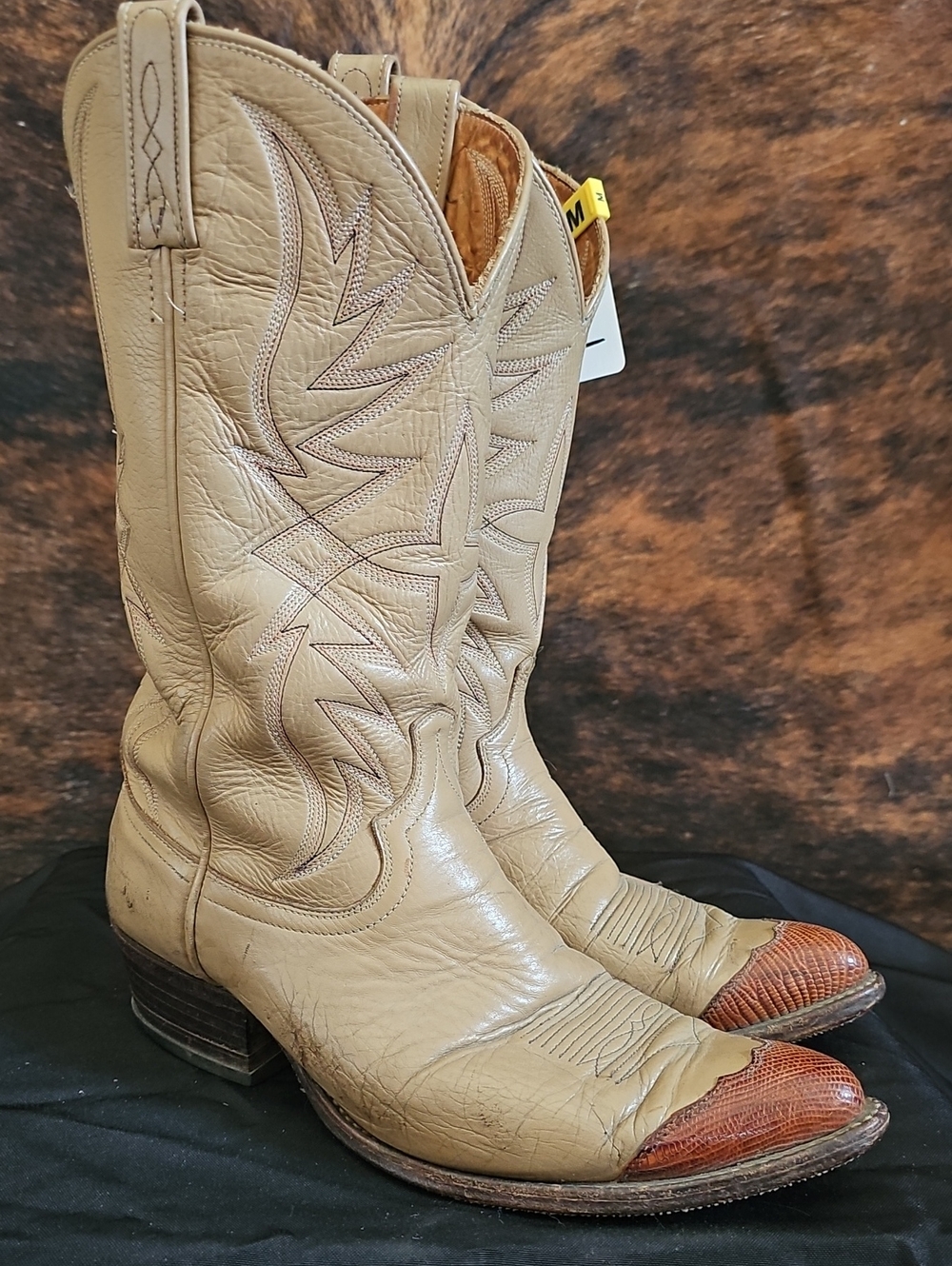 Vintage Dan Post Tan Leather Cowboy Boots with Brown Lizard Toe
